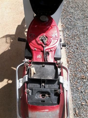 ขายดรีมตูดเป็ดหรือโฉมคุรุสภาทะเบียนเต็มพร้อมโอนเครื่องดีมากอะไหร่เดิมๆติดรถรถพร้อมใช้ซื้อไปไม่ผิดหวัง ขาย 12500 บาท