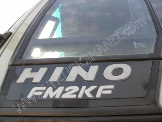 รถบรรทุก 10 ล้อ หัวลาก ยี่ห้อ HINO รุ่น FM2KKLA