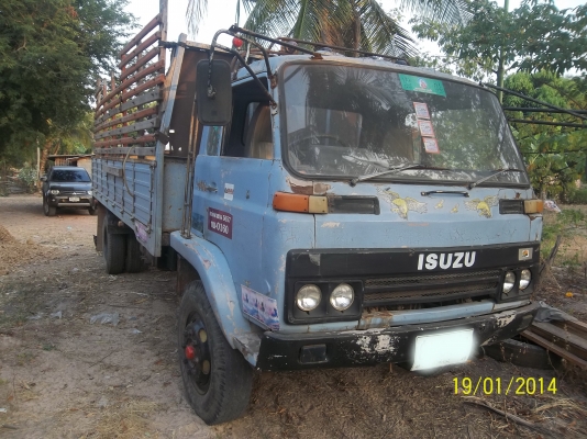 ขาย ISUZU ช่วงยาว หัวJC เครื่อง6BD1 160 แรง ปี 42  ยาว5.60 m.ยาง900 ทะเบียนดีภาษีครบ