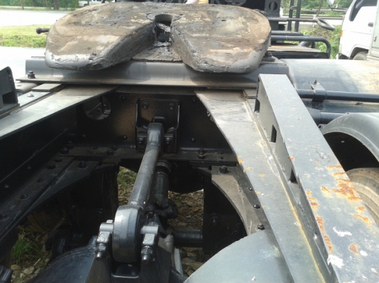 สิบล้ออีซูสุ สองเพลา หัวลาก  270  แรงม้า   พร้อมใช้งาน