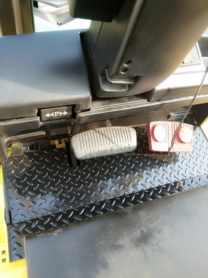 ขาย HYTER รถไฟฟ้าขนาด2ตัน เสาสูง6.5เมตร งาไซค์ซิฟแบ็ตเตอร์รี่ดี พร้อมตู้ชาร์ต ล้อยางตันขอบเหล็ก