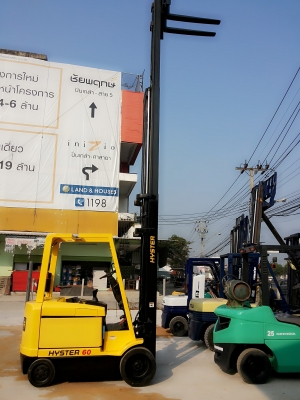 ขาย HYTER รถไฟฟ้าขนาด2ตัน เสาสูง6.5เมตร งาไซค์ซิฟแบ็ตเตอร์รี่ดี พร้อมตู้ชาร์ต ล้อยางตันขอบเหล็ก