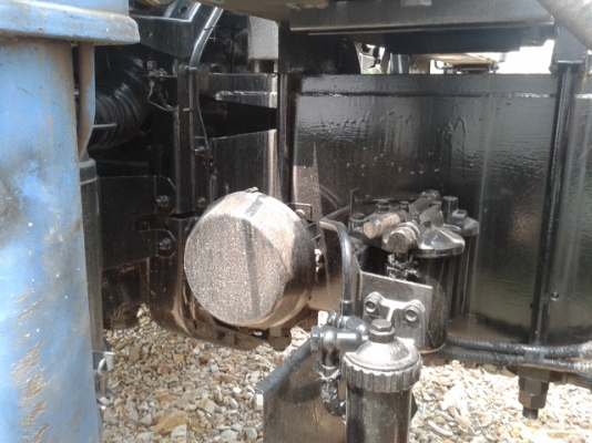 ***ขายแล้วค่ะ ไป สตูล ***หกล้ออีโน่  เครน 3ตัน  ยาว 6  เมตร   พร้อมใช้งาน   ไม่ผ่านนายหน้า  ติดต่อ เจ้าของโดยตรง