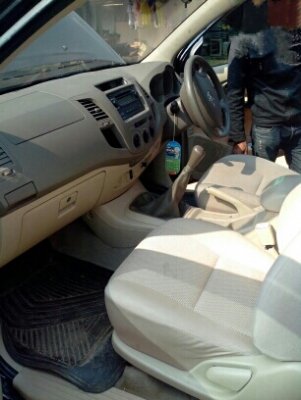 TOYOTA VIGO 2.5E 4DOOR รถวิ่งน้อยครับ แสนหกหมื่นโล สีเดิมบางนางบวช