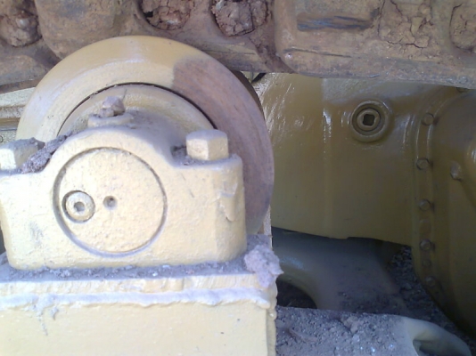 รถแทรคเตอร์ CAT D5B รถสวย เครื่องแรง พร้อมใช้งาน ทำงานดีหายห่วง ราคาต่อรอง