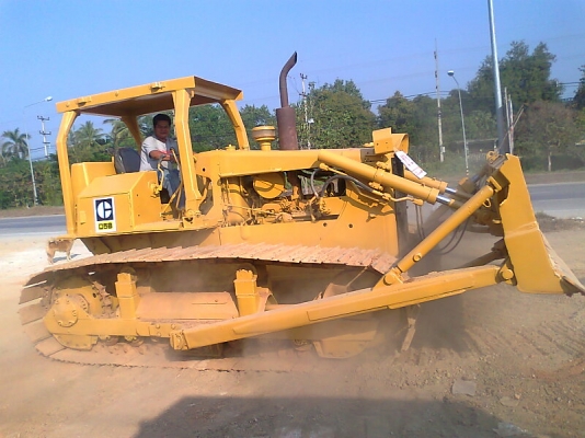 รถแทรคเตอร์ CAT D5B รถสวย เครื่องแรง พร้อมใช้งาน ทำงานดีหายห่วง ราคาต่อรอง