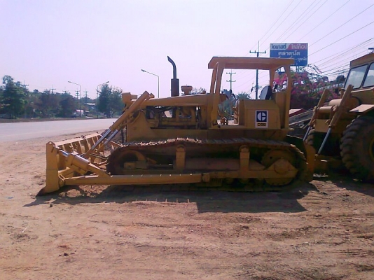 รถแทรคเตอร์ CAT D5B รถสวย เครื่องแรง พร้อมใช้งาน ทำงานดีหายห่วง ราคาต่อรอง