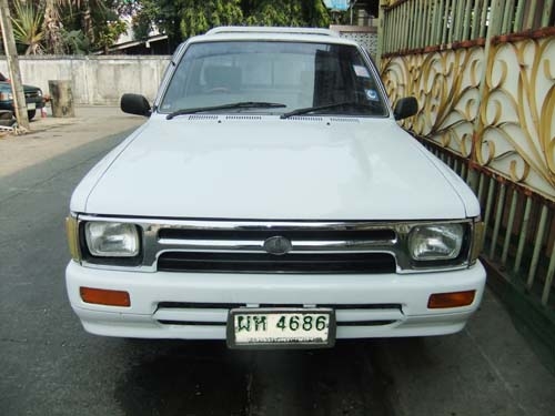 Toyota mighty-x 2.5 ตอนเดียว ปี 93 สีขาว Toyota mighty-x 2.5 ตอนเดียว ปี 93 สีขาว