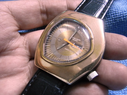 23ม.ค.((น้าเล็ก)) นำเสนอนาฬิกาข้อมือ 23ม.ค.((น้าเล็ก)) นำเสนอนาฬิกาข้อมือ