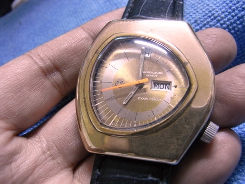 23ม.ค.((น้าเล็ก)) นำเสนอนาฬิกาข้อมือ 23ม.ค.((น้าเล็ก)) นำเสนอนาฬิกาข้อมือ