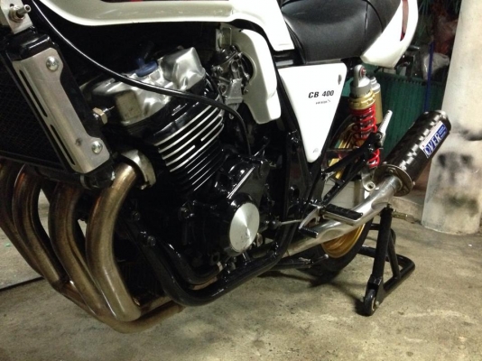 CB 400 ปี98 แต่งได้อารม CB1300 เลยครับ CB 400 ปี98 แต่งได้อารม CB1300 เลยครับ