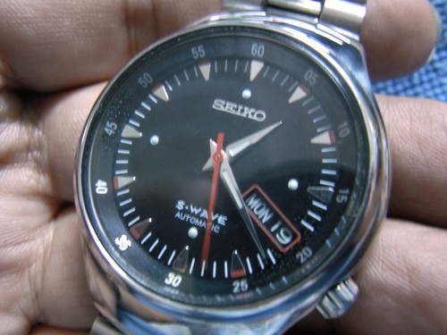 23ม.ค.((น้าเล็ก)) นำเสนอนาฬิกาข้อมือ 23ม.ค.((น้าเล็ก)) นำเสนอนาฬิกาข้อมือ