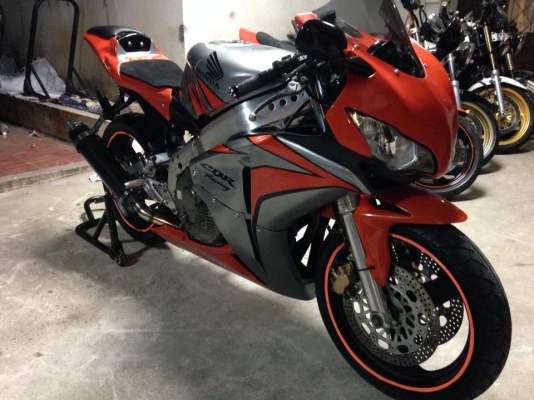 CBR 400 ปี89 ทะเบียน แฟริ่ง CBR1000 ปี08 งานดีมาก CBR 400 ปี89 ทะเบียน แฟริ่ง CBR1000 ปี08 งานดีมาก