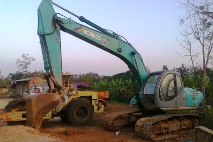 รถขุด KOBELCO SK200 M5 SUPPER มีทะเบียนครบ ลดราคาเหลือ 1,400,000 บาท.