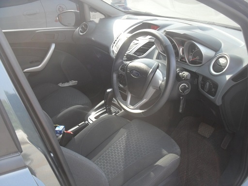 ขายFORD FIESTA 1.6 TOP สุด 5 ประตู สั่งการด้วยเสียง สภาพป้ายแดง