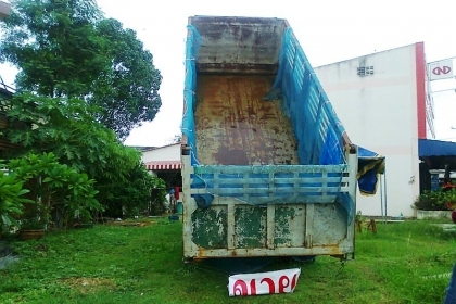 สิบล้อ MITSUBISHI FUSO FN 225 K มีเกียร์สโลว์ รถสวยใช้งานดี ราคาต่อรอง ทำงานเบามาก บรรทุกข้าวโพด ข้าวเปลือก มันสัมประหลัง.