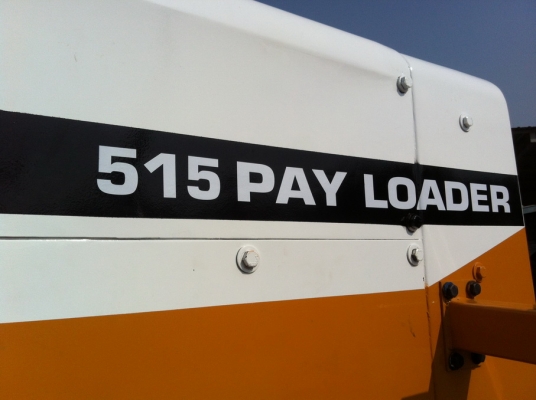 มาใหม่++รถตัก Komatsu 515-2 เก่าญี่ปุ่นขนาดบุ้งกี๋ 1.3Q มาใหม่++รถตัก Komatsu 515-2 เก่าญี่ปุ่นขนาดบุ้งกี๋ 1.3Q