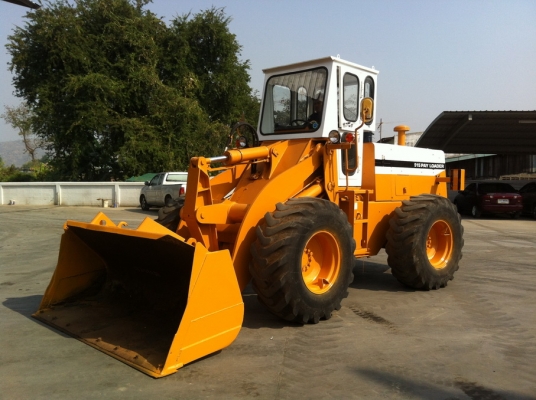 มาใหม่++รถตัก Komatsu 515-2 เก่าญี่ปุ่นขนาดบุ้งกี๋ 1.3Q มาใหม่++รถตัก Komatsu 515-2 เก่าญี่ปุ่นขนาดบุ้งกี๋ 1.3Q