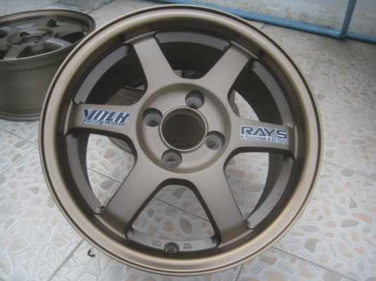 ขายล้อแม็กใหม่ TE37 15"x7" et35 4รู100 เป็นงานของ SSW ก้านสีน้ำตาลยิงทรายขอบชา พร้อมใส่ ถ่วงครับ สนใจติดต่อเล็กคลองสามครับ (081-3747940)