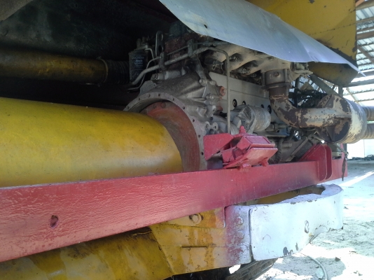 700000 ครับ นำส่งแล้วครับ ล้สร็จแล้วครับ ภาพจะออกช้าหน่อย ผมกับเจ้าของรถส่งงานกันทางไลน์ครับ งานหนัก ๆ เสร็จแล้ว กำลังเก็บสวนเก็บหล่อให้เหมือนใหม่แต่ราคาจิบ ๆ  เกษตรพัฒนา ปลดหนี้ รถขนาดเล็ก หน้าเกี่ยว 2.8 เมตร น่าจะเหมาะกับนาภาคอีสานครับ หาอยู่น่าจะมาลองด