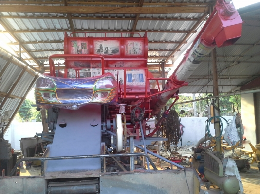 700000 ครับ นำส่งแล้วครับ ล้สร็จแล้วครับ ภาพจะออกช้าหน่อย ผมกับเจ้าของรถส่งงานกันทางไลน์ครับ งานหนัก ๆ เสร็จแล้ว กำลังเก็บสวนเก็บหล่อให้เหมือนใหม่แต่ราคาจิบ ๆ  เกษตรพัฒนา ปลดหนี้ รถขนาดเล็ก หน้าเกี่ยว 2.8 เมตร น่าจะเหมาะกับนาภาคอีสานครับ หาอยู่น่าจะมาลองด