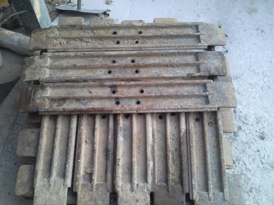 700000 ครับ นำส่งแล้วครับ ล้สร็จแล้วครับ ภาพจะออกช้าหน่อย ผมกับเจ้าของรถส่งงานกันทางไลน์ครับ งานหนัก ๆ เสร็จแล้ว กำลังเก็บสวนเก็บหล่อให้เหมือนใหม่แต่ราคาจิบ ๆ  เกษตรพัฒนา ปลดหนี้ รถขนาดเล็ก หน้าเกี่ยว 2.8 เมตร น่าจะเหมาะกับนาภาคอีสานครับ หาอยู่น่าจะมาลองด