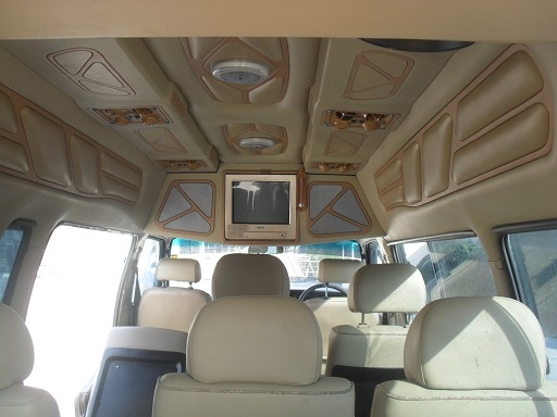 รถตู้หลังคาสูง แต่งภายในแล้ว สภาพดี. รถตู้หลังคาสูง แต่งภายในแล้ว สภาพดี.