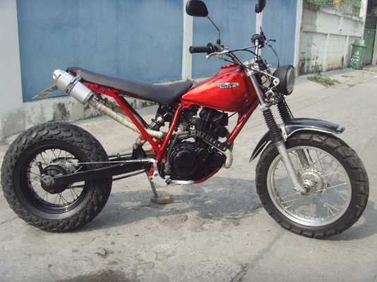 ขาย/แลก Yamaha TW200cc. ทะเบียนโอน แต่งยุ่นๆ แนวๆ 49000