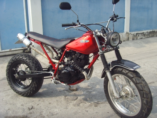 ขาย/แลก Yamaha TW200cc. ทะเบียนโอน แต่งยุ่นๆ แนวๆ 49000