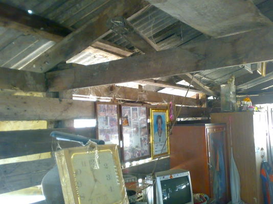 ขายไม้เก่าทั้งหลัง