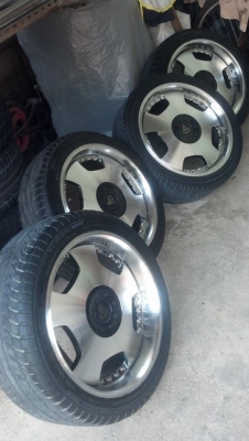 แม็ก 17 กว้าง 7.5 แนววีไอพี สภาพสวยๆ แถมยาง 8900 บาท แม็ก 17 กว้าง 7.5 แนววีไอพี สภาพสวยๆ แถมยาง 8900 บาท