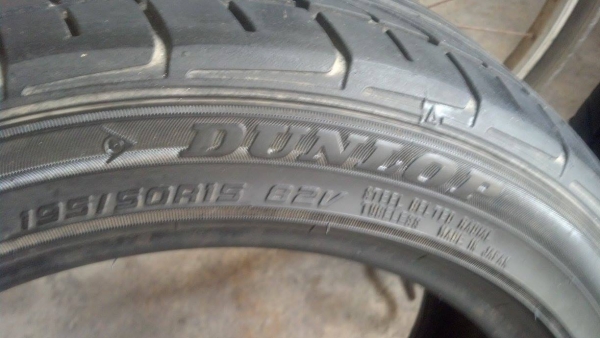 ยางดันลอบ 195-50-15 สภาพดี ราคาชุดละ 2800