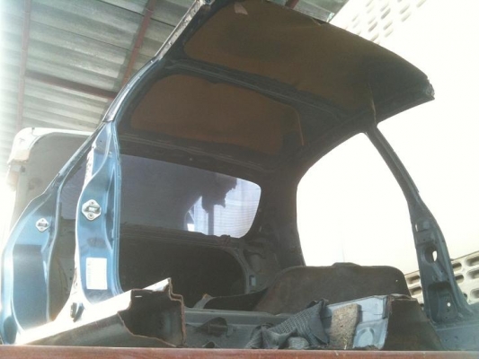 ท้าย ตัด  มาสด้า แลนติส   95 คับ