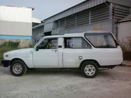 ขายมาสด้าแฟมิเลีย แวน 5เกียร์ครับ 0891347860 วัชครับ