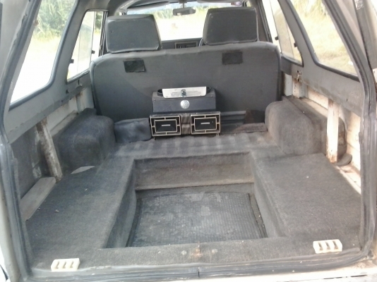 ขายมาสด้าแฟมิเลีย แวน 5เกียร์ครับ 0891347860 วัชครับ