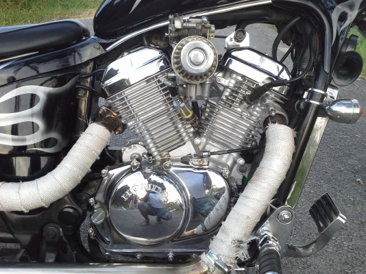 Honda Steed 600cc.สภาพสวย เครื่องแน่นเงาทุกจุด เอาไปหล่อได้เลย