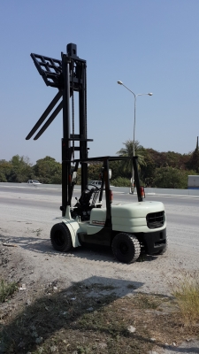 ขายรถโฟคลิฟ3ตันเสาสุง4เมตรเครื่องแรงมาก..เกียดีรุ่น14c