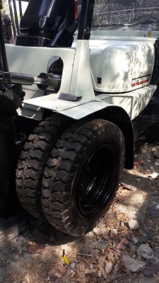 ขายรถโฟคลิฟ3ตันเสาสุง4เมตรเครื่องแรงมาก..เกียดีรุ่น14c