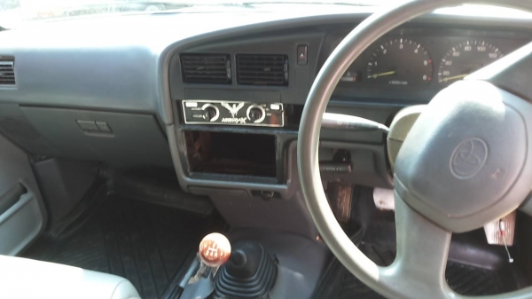 ***ขายแล้วครับขอบคุณ Truck2hand ขายกระบะตอนเดียว TOYOTA ไมตี้เอ็ก 2.5 ปี38/95 เครื่องเดิมเกียร์เดิม คานหน้าเดิม เครื่องแน่นแรงดี ช่วงล่างคัสซีสวยไม่ปะไม่ดาม กระบะสวยพื้นดี รถเคลียร์สีมา สีหนาหน่อย ภายในดี พ.ธรรมดา ประตูขวาตกนิดหน่อย ล้อแม็กวีโก้ ยางดี4เส้