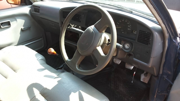 ***ขายแล้วครับขอบคุณ Truck2hand ขายกระบะตอนเดียว TOYOTA ไมตี้เอ็ก 2.5 ปี38/95 เครื่องเดิมเกียร์เดิม คานหน้าเดิม เครื่องแน่นแรงดี ช่วงล่างคัสซีสวยไม่ปะไม่ดาม กระบะสวยพื้นดี รถเคลียร์สีมา สีหนาหน่อย ภายในดี พ.ธรรมดา ประตูขวาตกนิดหน่อย ล้อแม็กวีโก้ ยางดี4เส้