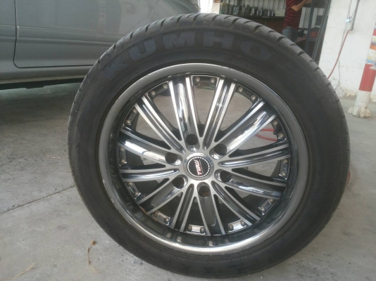 ขายล้อแม็ก TAW ขอบ 18 พร้อมยางใหม่เอี่ยมครบชุด (วิ่งไม่ถึง 1000 กม.)