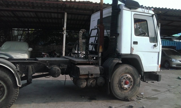 ขายรถหัวลากVOLVO FL7 เครื่อง240แรงพร้อมใช้ ขายรถหัวลากVOLVO FL7 เครื่อง240แรงพร้อมใช้