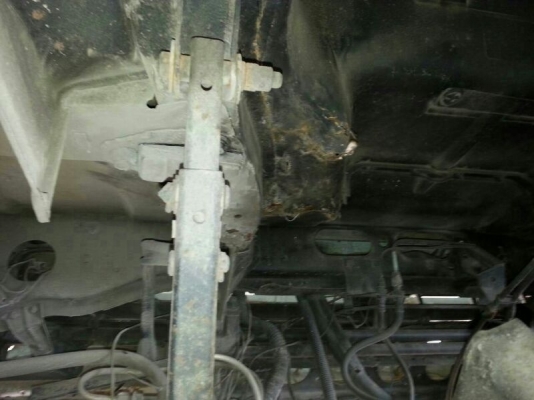 รถอีซูซุ 6 ล้อ รั้ว FRR 175 แรงม้า. ปี 39 สนใจติดต่อ 081 - 6079515 รถอีซูซุ 6 ล้อ รั้ว FRR 175 แรงม้า. ปี 39 สนใจติดต่อ 081 - 6079515