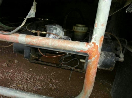 รถอีซูซุ 6 ล้อ รั้ว FRR 175 แรงม้า. ปี 39 สนใจติดต่อ 081 - 6079515 รถอีซูซุ 6 ล้อ รั้ว FRR 175 แรงม้า. ปี 39 สนใจติดต่อ 081 - 6079515