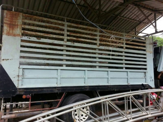 รถอีซูซุ 6 ล้อ รั้ว FRR 175 แรงม้า. ปี 39 สนใจติดต่อ 081 - 6079515 รถอีซูซุ 6 ล้อ รั้ว FRR 175 แรงม้า. ปี 39 สนใจติดต่อ 081 - 6079515