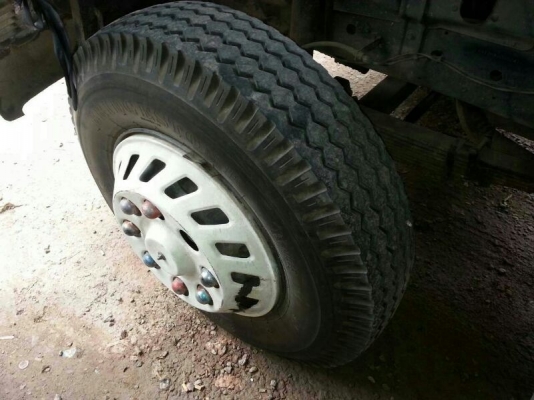 รถอีซูซุ 6 ล้อ รั้ว FRR 175 แรงม้า. ปี 39 สนใจติดต่อ 081 - 6079515 รถอีซูซุ 6 ล้อ รั้ว FRR 175 แรงม้า. ปี 39 สนใจติดต่อ 081 - 6079515