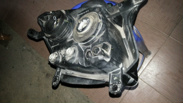 ไฟหน้าอีซุซุดีแม็คปี10 ไฟหน้าอีซุซุดีแม็คปี10