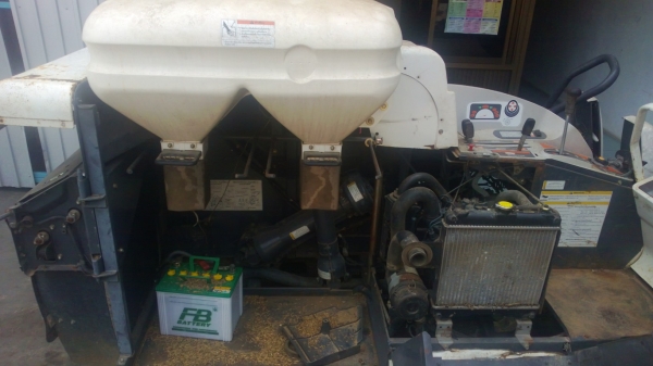 รถเกี่ยวข้าว คูโบต้า SR-J3D มือสองถูกม๊าก ขับเคลื่อนได้พร้อมใช้งาน รุ่นนี้มีอะไหล่ ราคา 40,000 ราคาไม่ผิดครับ 40000 จริง ๆ