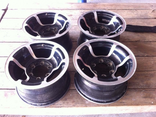 ขายแม็ก 6รู 8.5X15 off-27 สภาพดี