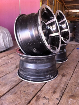 ขายแม็ก 6รู 8.5X15 off-27 สภาพดี